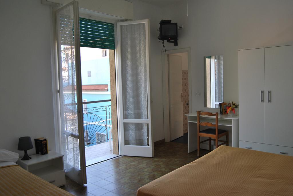 Le Aromatiche B&B Viserbella di Rimini Exterior foto